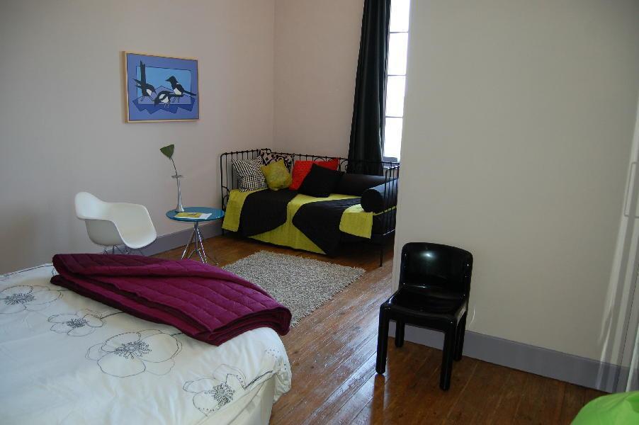 La Vieille Ecole Bed & Breakfast Bourgougnague Ruang foto