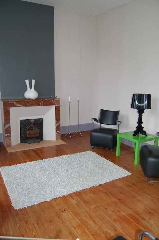 La Vieille Ecole Bed & Breakfast Bourgougnague Bagian luar foto