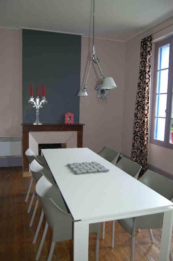 La Vieille Ecole Bed & Breakfast Bourgougnague Bagian luar foto