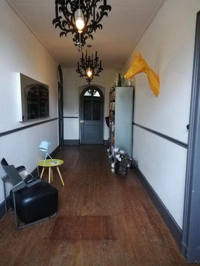 La Vieille Ecole Bed & Breakfast Bourgougnague Bagian luar foto